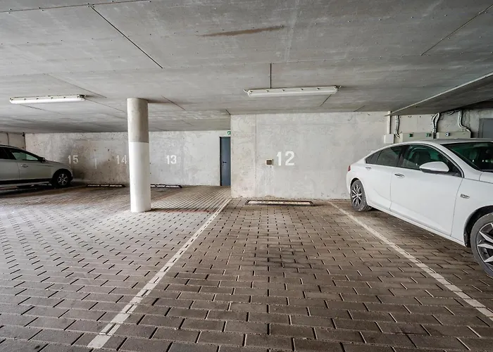 Onas 2 With Private Parking Апартаменты